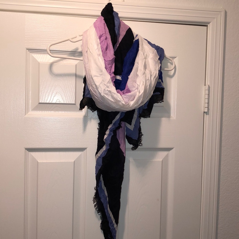 Loft color block square scarf shawl - Picture 2 of 3